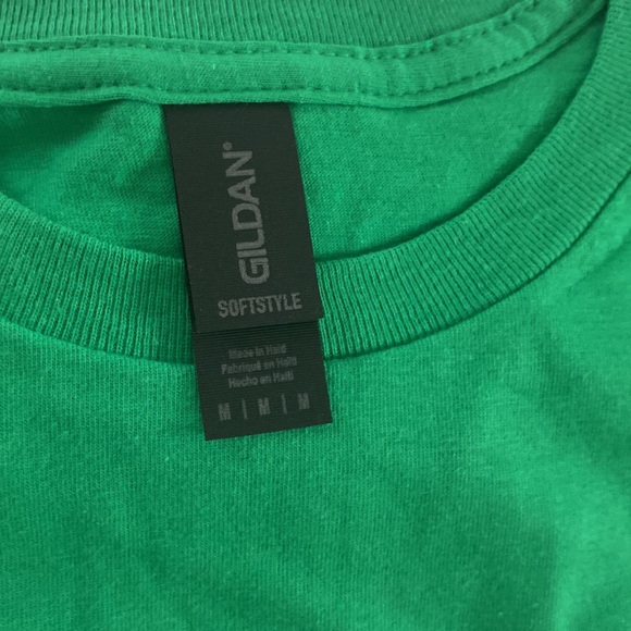 NWOT Nursing Holiday t-shirt - Picture 3 of 3